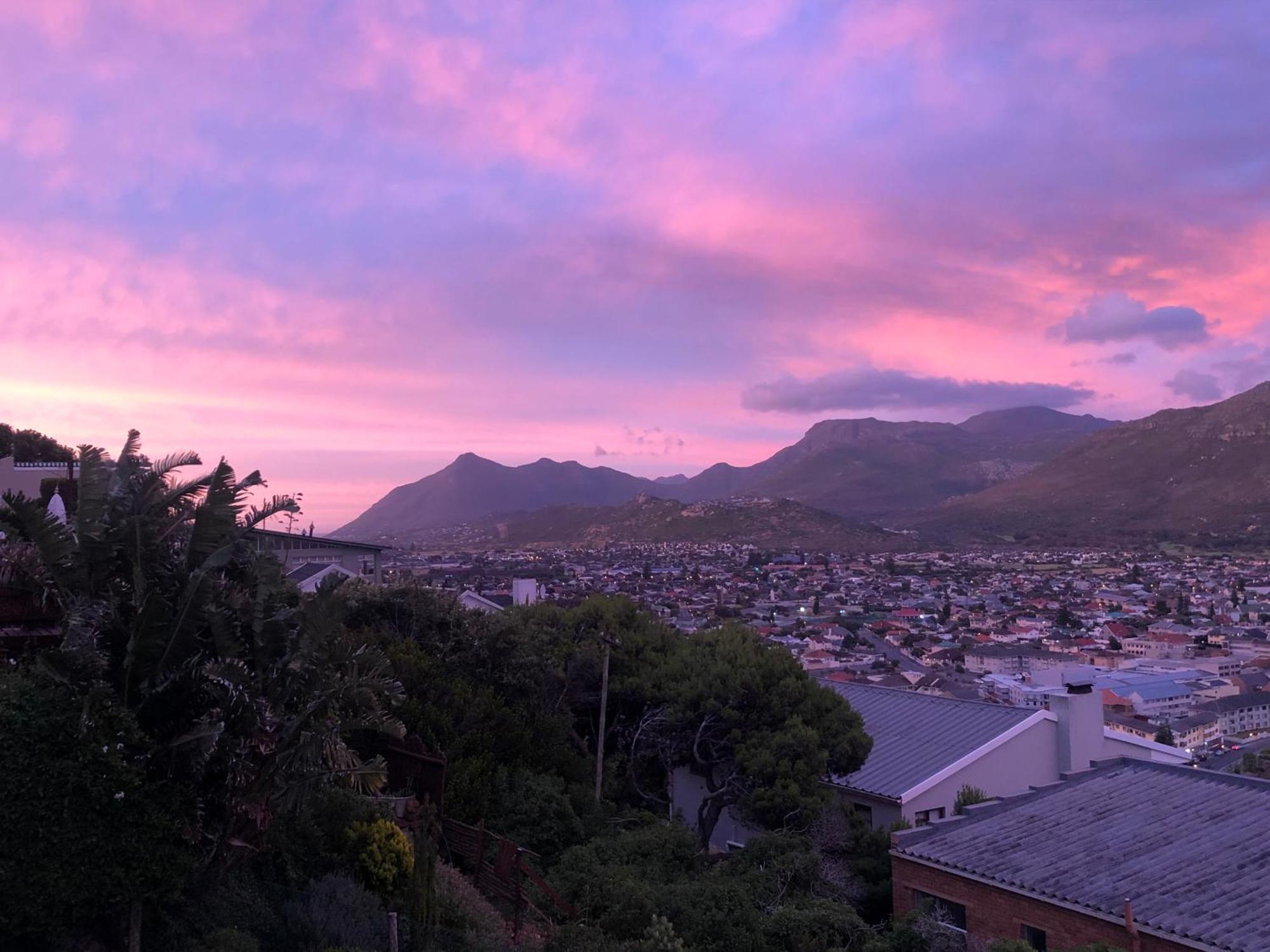 1 Mountain Rd Boutique B & B Fish Hoek Exterior photo